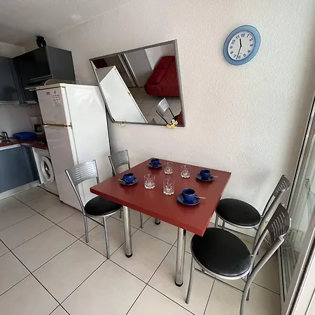 2 Pers Avec Terrasse Et Piscine Au Cap D'agde - Fr-1-249a-25 *